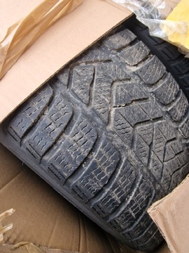 Opony zimowe pirelli winter 4x 235/50/18 