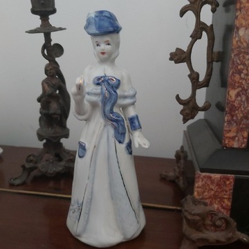Vintage-Chińska porcelanowa figurka ,wysoka 20cm.