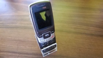 IDEAŁ Samsung SGH-C300 w unikatowym kolorze obudow