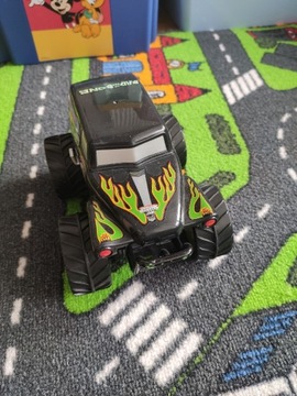 Samochód Grave digger hot wheels monster truck