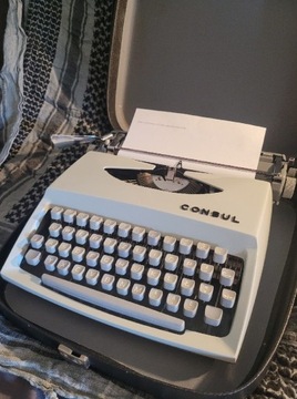 Czechosłowacka maszyna do pisania consul mod 231.3
