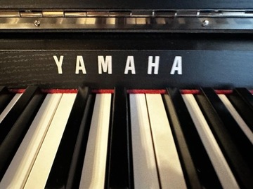 Yamaha  Clavinova CLP-585