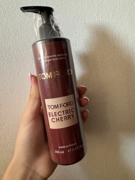 Perfumujący balsam do ciała Tom Ford Electric cherry