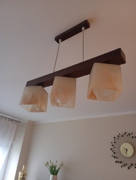 Lampa wisząca kolor wenge ze szklanymi kloszami