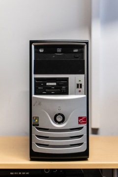 Komputer stacjonarny AMD Athlon, GeForce