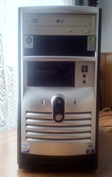 Komputer PC Intel Core2Quad Q6600, 3GB RAM, 250GB