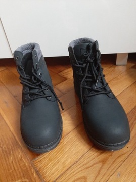 Nowe buty zimowe 38 Vices czarne 