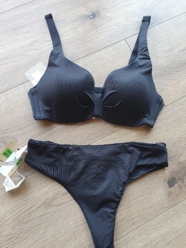 Czarny strój kąpielowy Calzedonia rozmiar 75B/XS