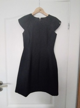 Sukienka Simple czarna deseń 34