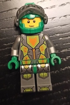 Minifigurka Lego NEXO KNIGHTS Aaron nex025