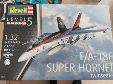 Revell 03847 F/A-18F Super Hornet 1:32