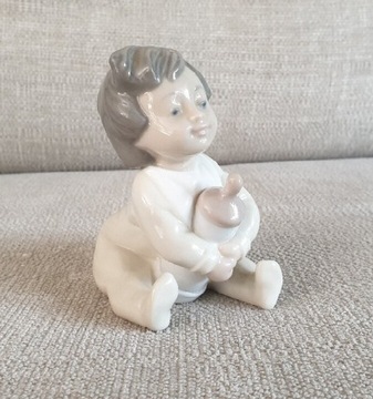 NAO Lladro Cudna figurka Przekąska przed snem 