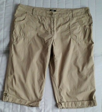 F&F oliwkowe spodnie bermudy r.16-44