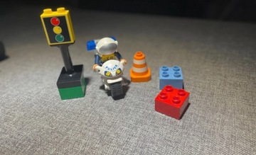 Lego Duplo motor policyjny nr zestawu 5679