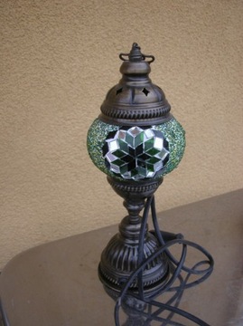 orientalna lampka z korali  i szkła 
