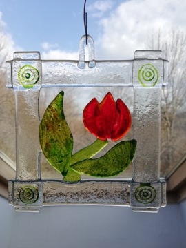 Tulipanek-szklana zawieszka handmade.  Tomekidomek