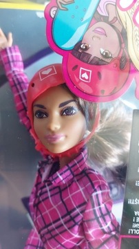 Lalka Barbie Made to move Skaterka deskorolka MTM