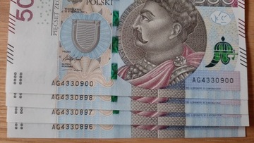 4 banknoty 500 zł UNC po kolei, seria AG, komplet