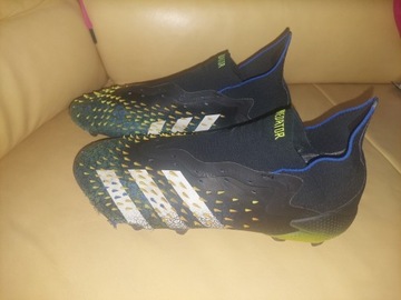 Adidas Predator 42 2/3 korki lanki uszkodzone 