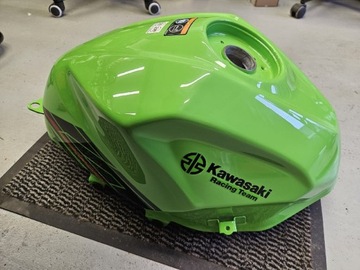 Zbiornik paliwa bak kawasaki ninja 400 z 2023r