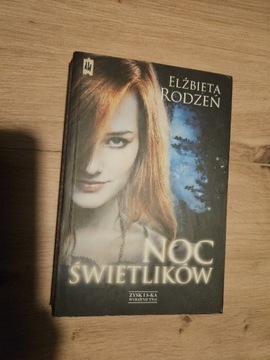 Noc świetlików - Elżbieta Rodzeń