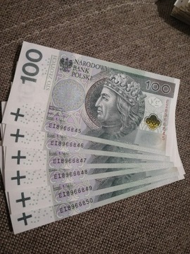 Banknot 100zl, z kolejnym nr seryjnym