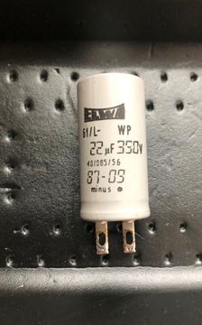 22uF 350V  Kondensator elektrolit ELWA pion