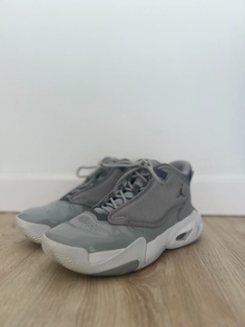 Buty Air Jordan Max Aura 4 „Cool Grey”.  Roz. 38