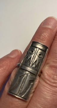 Autorski pierścionek srebro PRL maska