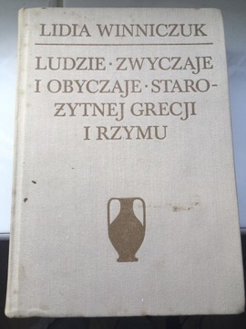 Lidia Winniczuk Ludzie,Zwyczaje i obyczaje