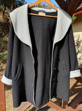 Gruby swetr z kapturem marki ANCORA; 100% wełna merynos, rozmiar XL