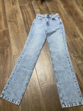 Stradivarius-klasyczne jeansy 32 Nowe bez metki! 