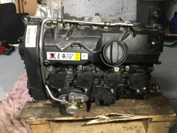 Silnik,wtryski,pokrywa BMW x1 f48 2.0 - uszkodzony