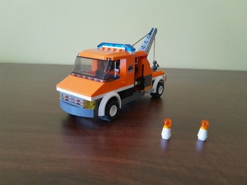 Lego 7638 City Samochód pomocy drogowej