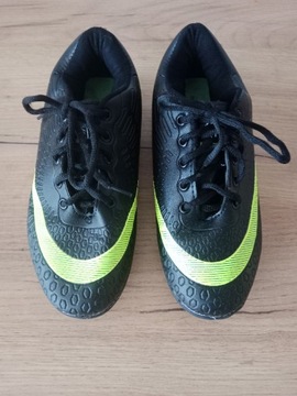 Buty sportowe TURFY, orliki rozm.. 38