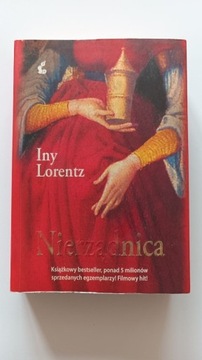 NIERZĄDNICA. INY LORENTZ