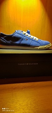 TOMMY HILFIGER NIEBIESKI BUTY 44