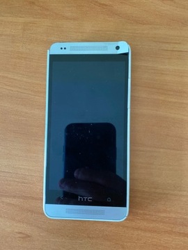 HTC One mini na części
