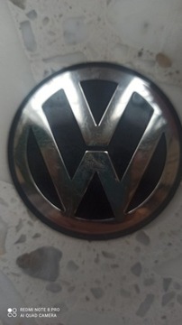 Emblemat Volkswagena na felgę