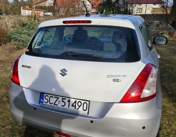 Klapa bagaznika suzuki swift v mk7 biała 26u