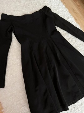 Czarna sukienka H&M M