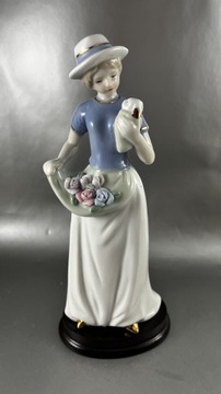 Porcelanowa figurka