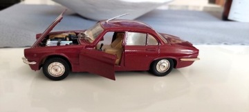 Jaguar XJ 4.2 SALOON, Polistil, 1:25