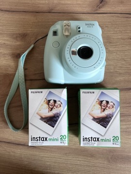 Aparat instax mini 9 plus 40 wkładów pokrowiec