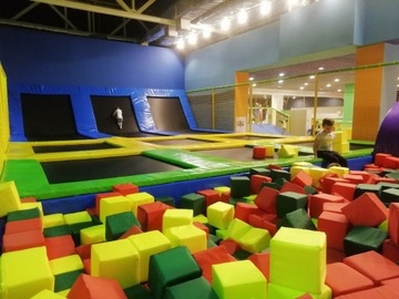 arena trampolin kompleks trampolin park trampolin