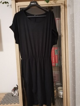 Sukienka czarna, r. M (40)