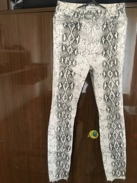 Jeansy z wysokim stanem rurki wężowe Zara Doda XS