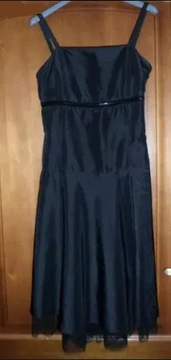 Czarna sukienka wieczorowa z tyłu jak gorset 36 S