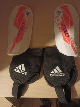 Ochraniacze Adidas dla dziecka