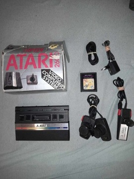 Atari 2600 junior w opakowaniu